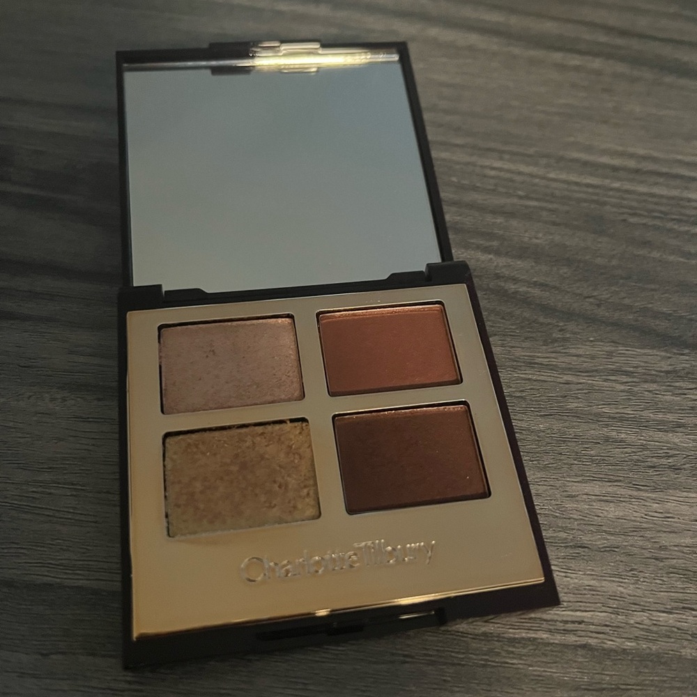 Charlotte Tilbury Vintage Vamp eyeshadow palette
